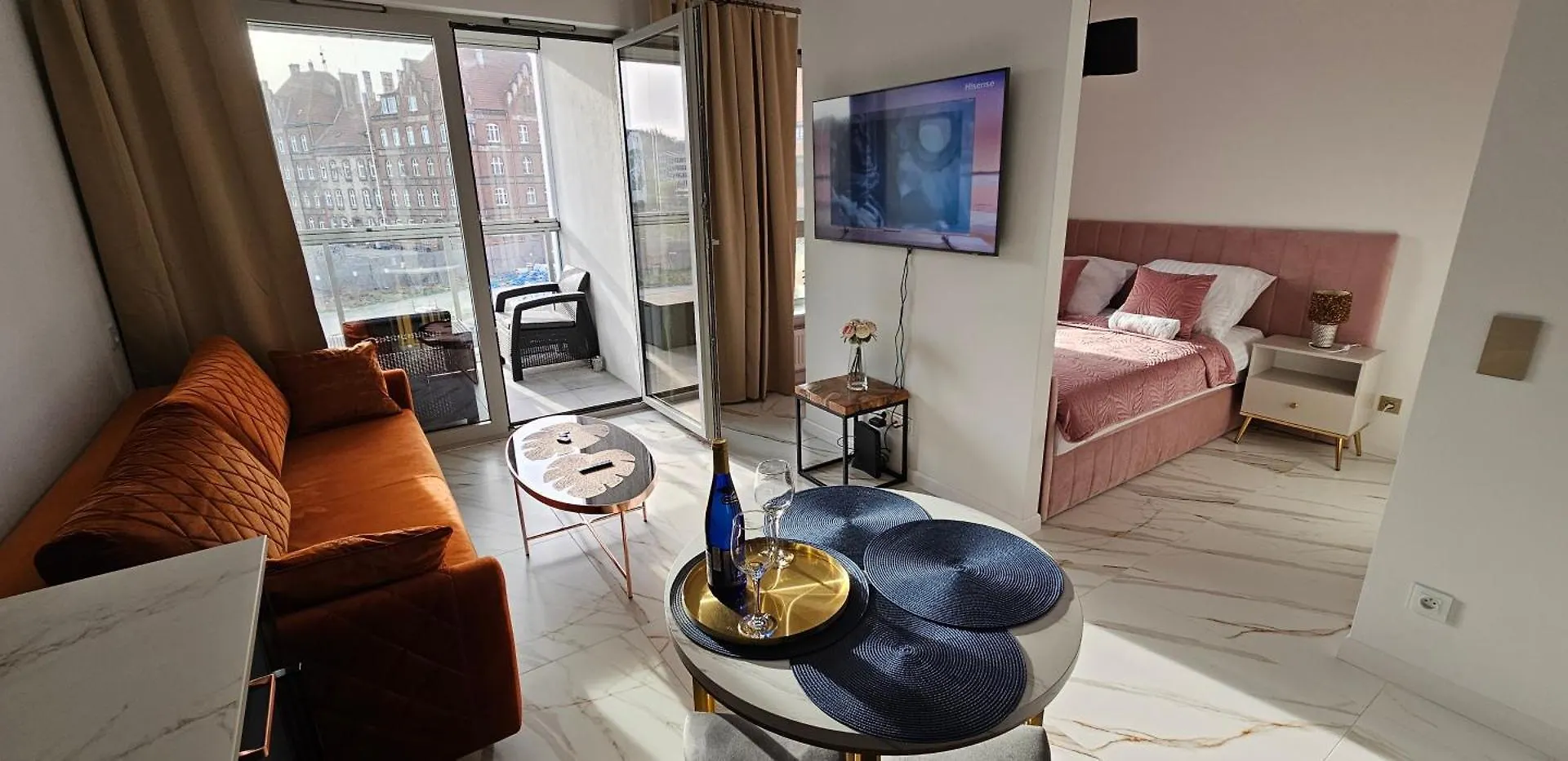 Copper Apartment By The European Solidarity Centre Gdansk